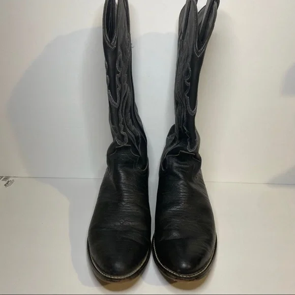 Western Cowboy Boots - Picture 5 of 8